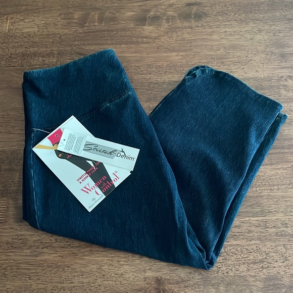 Women with Control tummy control stretch denim - Picture 13 of 13